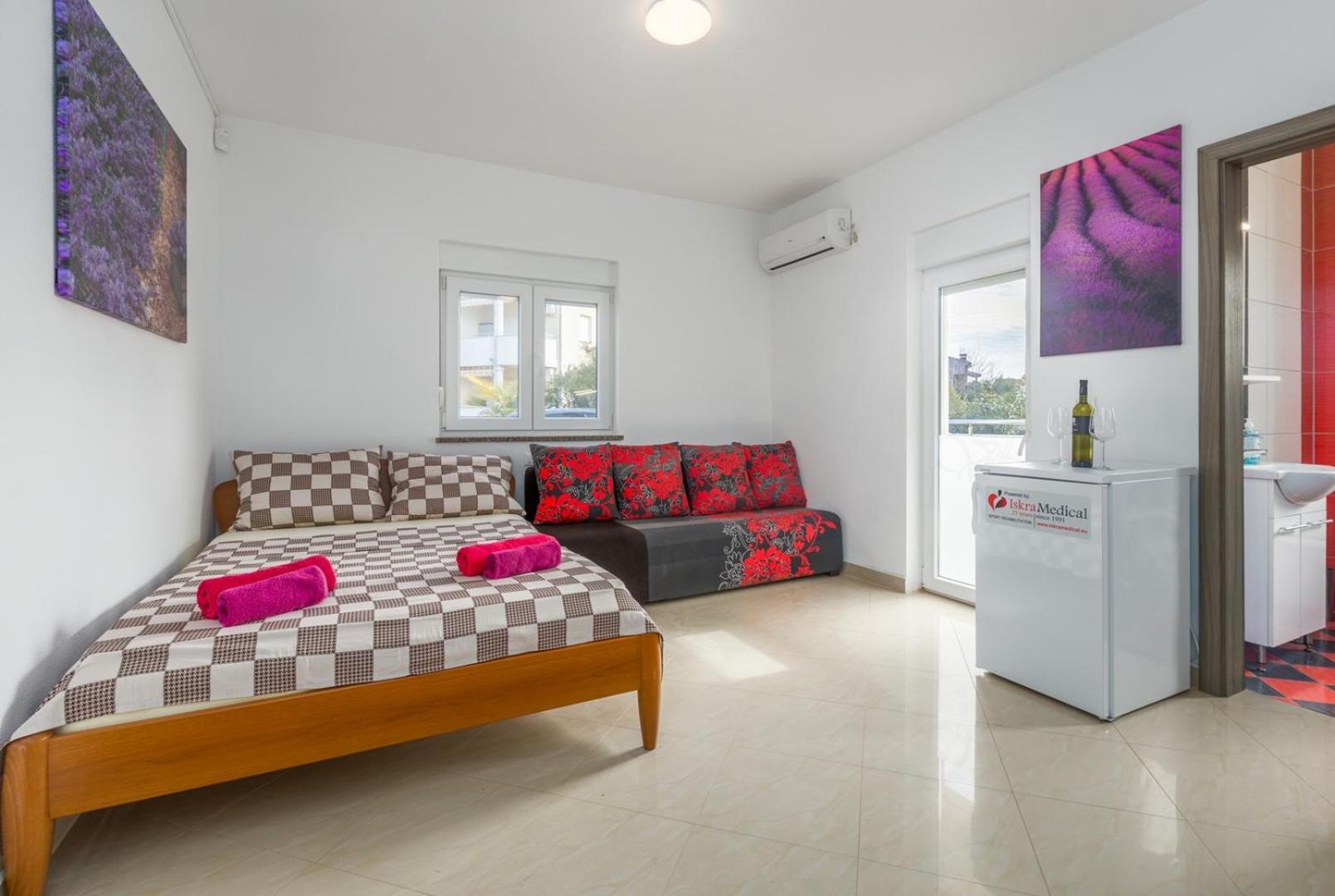 Villa Vita Apartments & Studios With Common Pool Valbandon Exteriér fotografie
