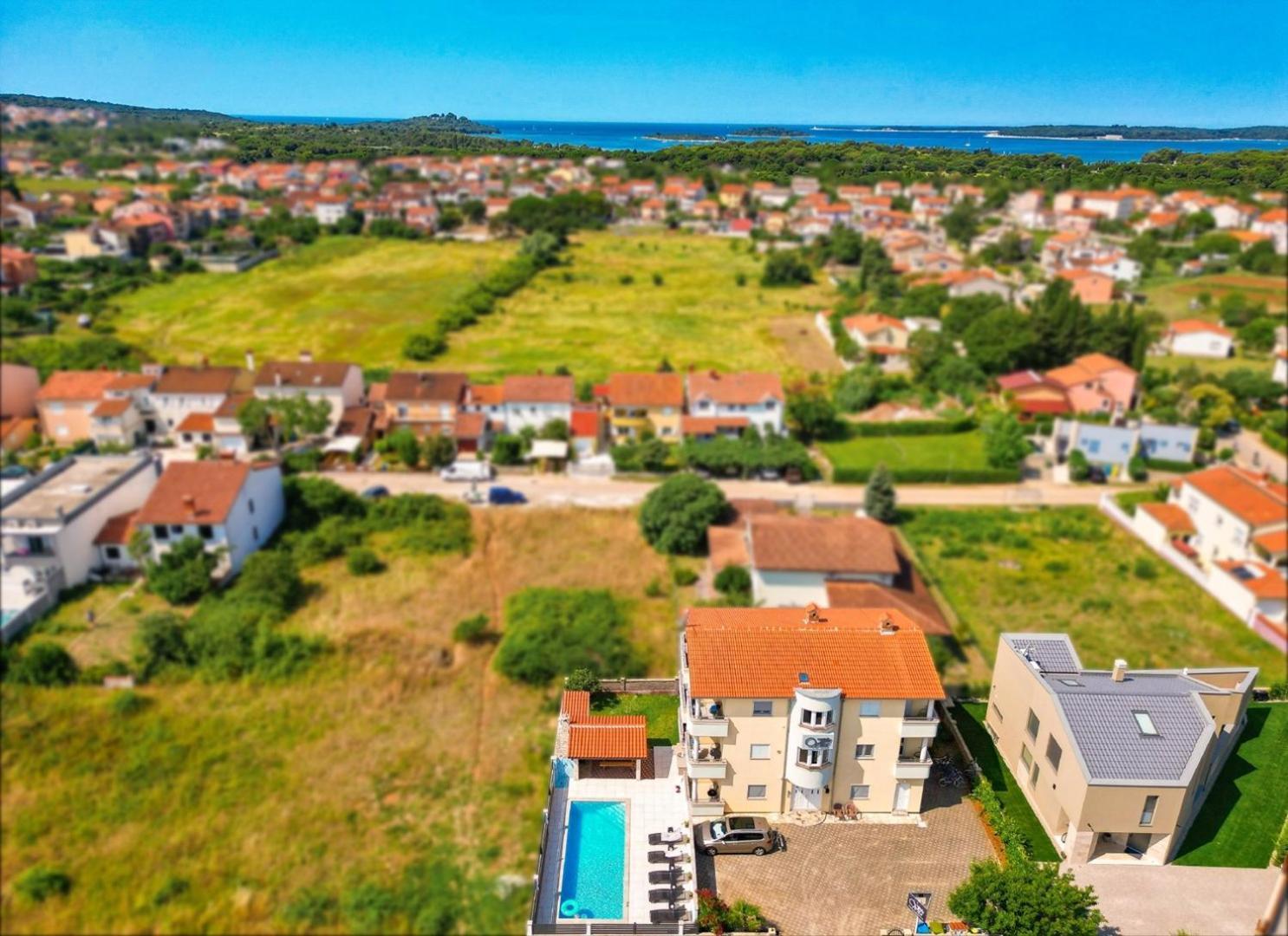 Villa Vita Apartments & Studios With Common Pool Valbandon Exteriér fotografie